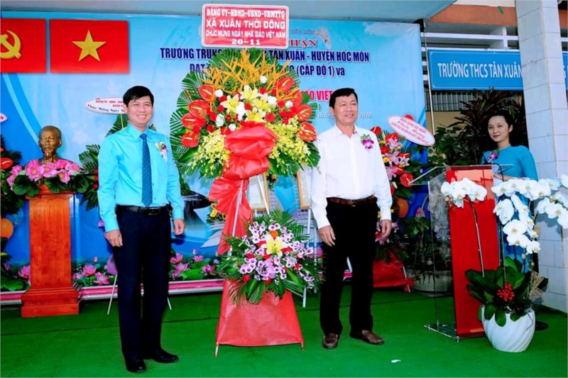  Một số hình ảnh lễ đón nhận giấy chứng nhận kiểm định chất lượng giáo dục năm học Năm học 2019-2020